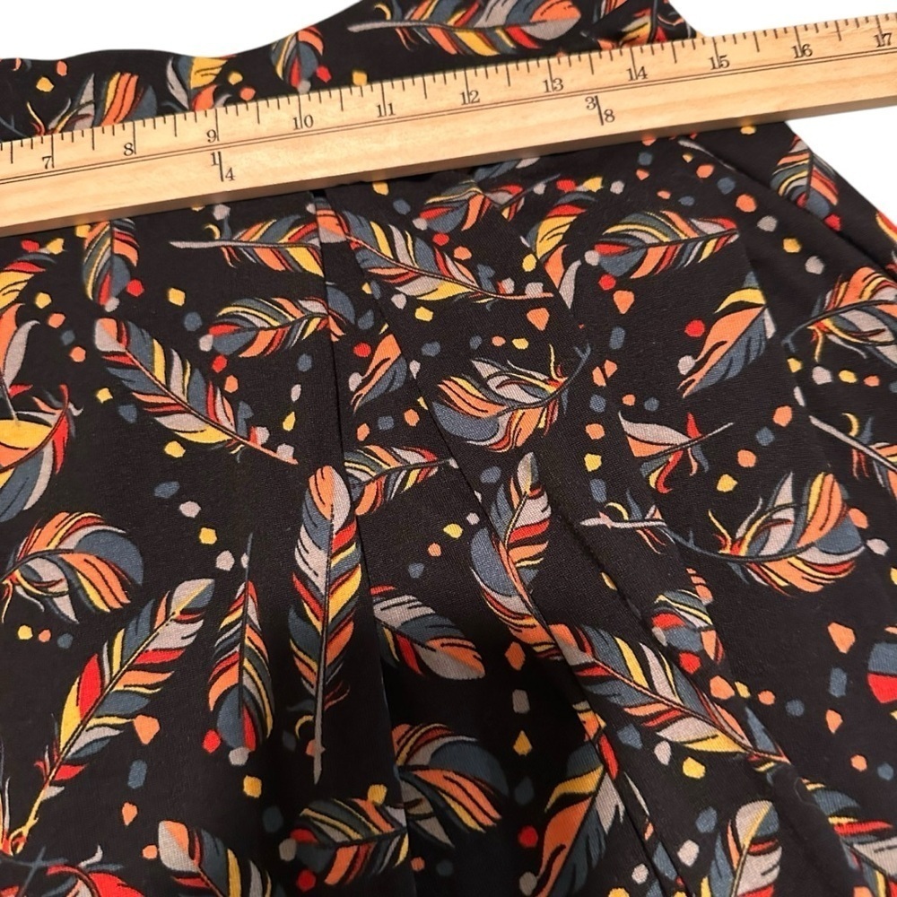 LulaRoe Size Medium Multicolored Feather Print Skirt New With Tags - Picture 5 of 7